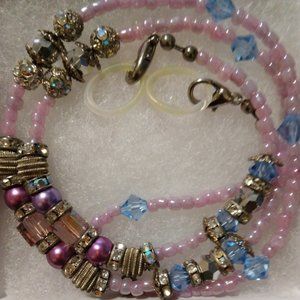 LILLIANS DESIGNER FABULOUS BEADED JEWELRY EYE GLASS HOLDER